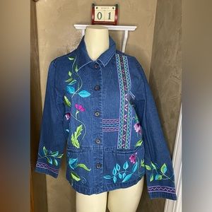 Coldwater Creek woman’s denim jacket Floral Embroidered  size SP